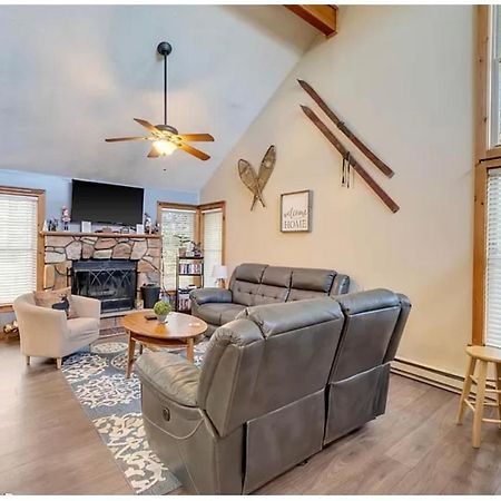 Camelback Private Home Located Behind Waterpark & Ski Lift 태너스빌 외부 사진