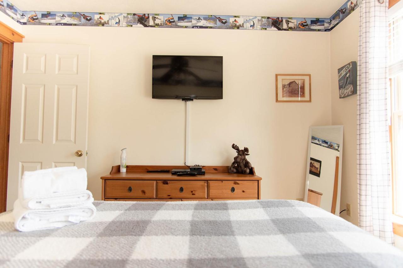 Camelback Private Home Located Behind Waterpark & Ski Lift 태너스빌 외부 사진
