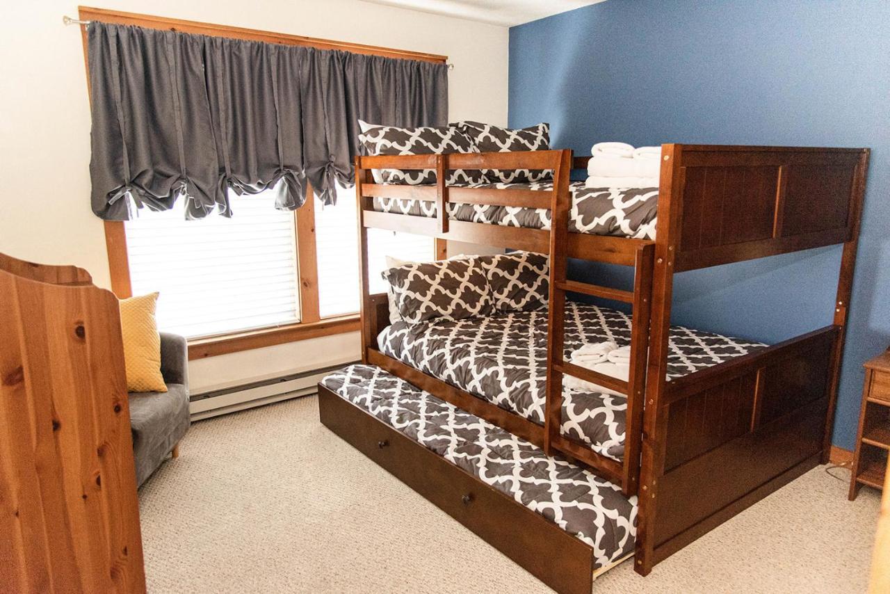 Camelback Private Home Located Behind Waterpark & Ski Lift 태너스빌 외부 사진