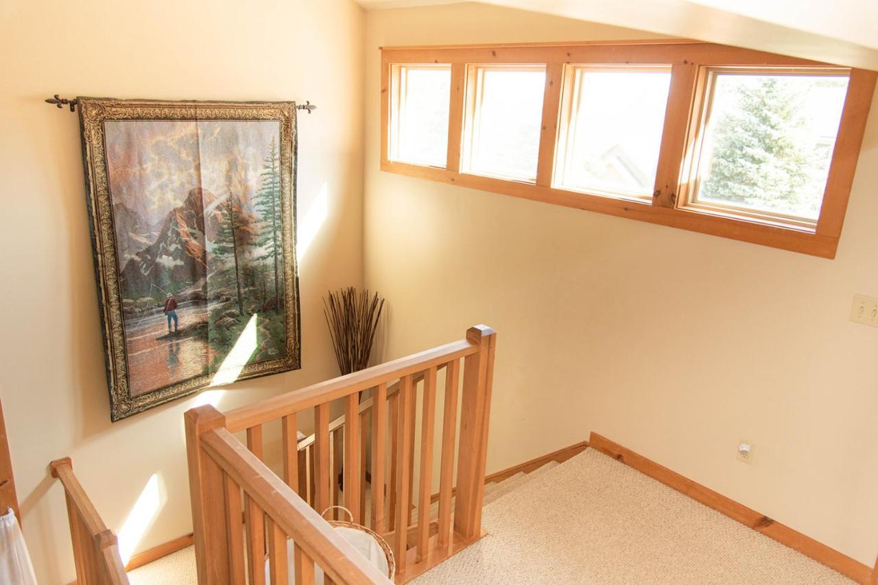 Camelback Private Home Located Behind Waterpark & Ski Lift 태너스빌 외부 사진