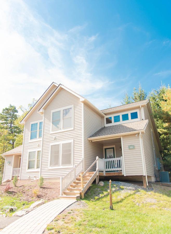 Camelback Private Home Located Behind Waterpark & Ski Lift 태너스빌 외부 사진